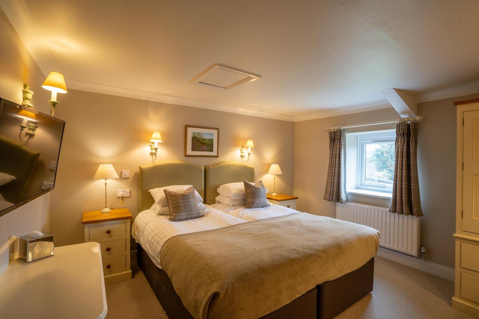 The Pheasant Inn Falstone Esterno foto